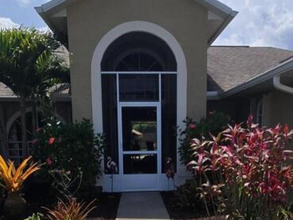 212 Nemo Circle, Palm Bay, FL 32907