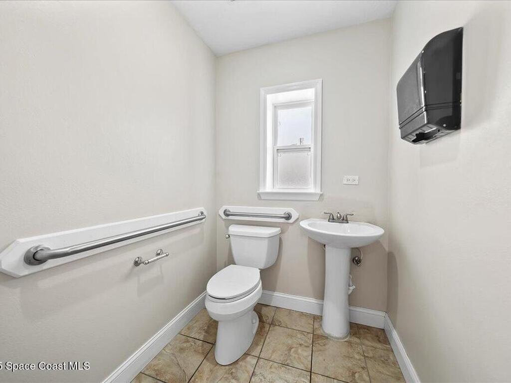 2308 S Babcock Street, Melbourne, FL 32901