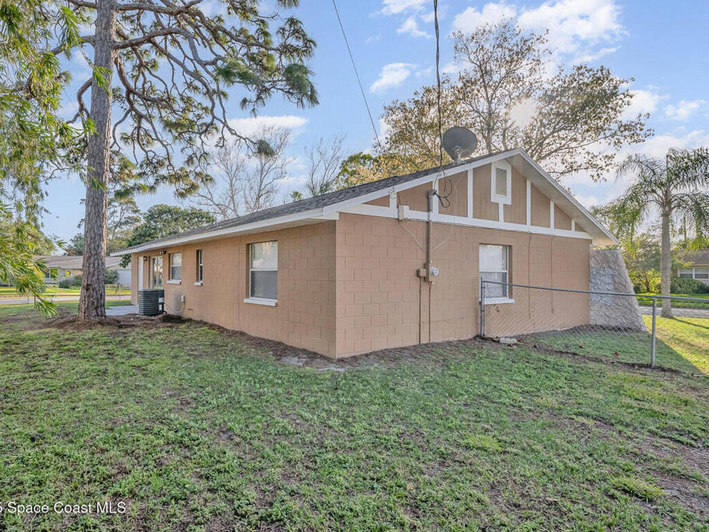 886 Westport Drive, Rockledge, FL 32955