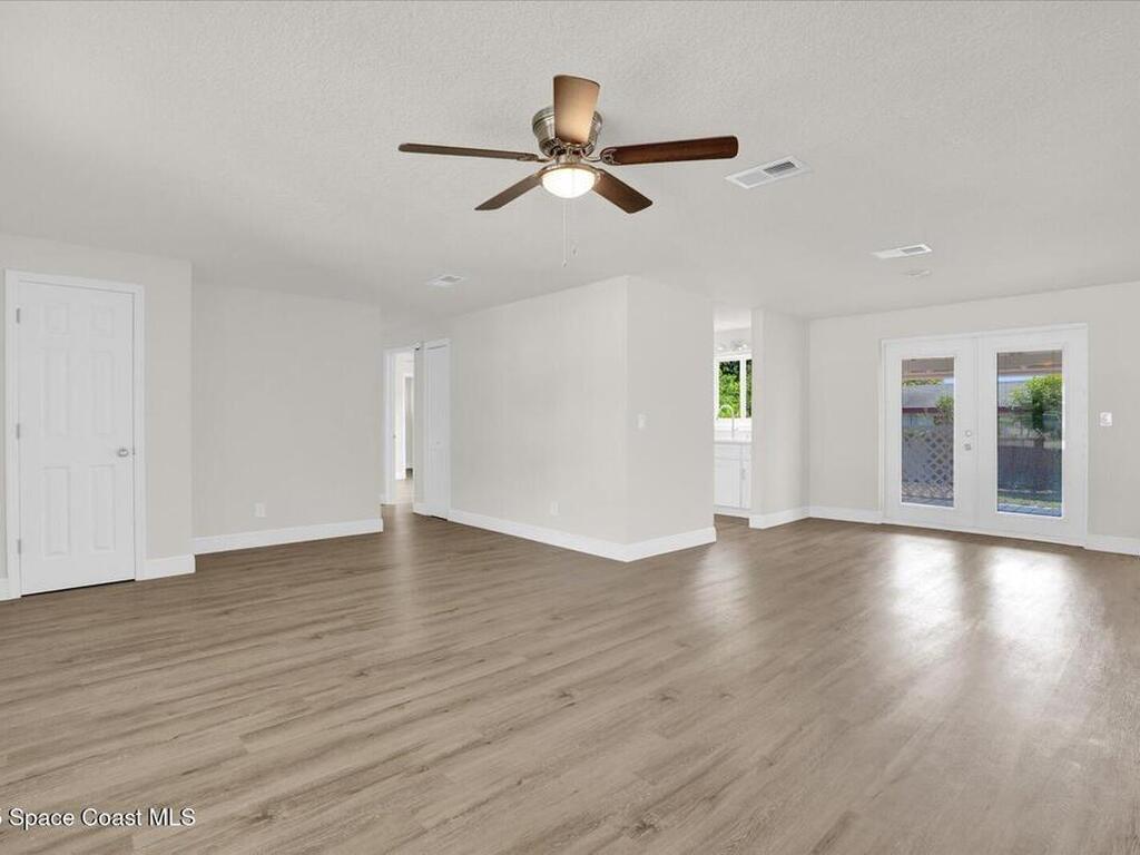 1491 Granada Avenue, Daytona Beach, FL 32117