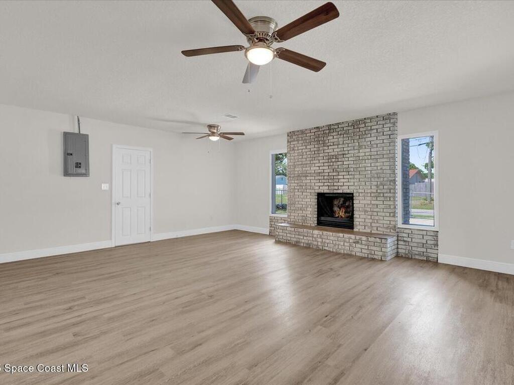 1491 Granada Avenue, Daytona Beach, FL 32117