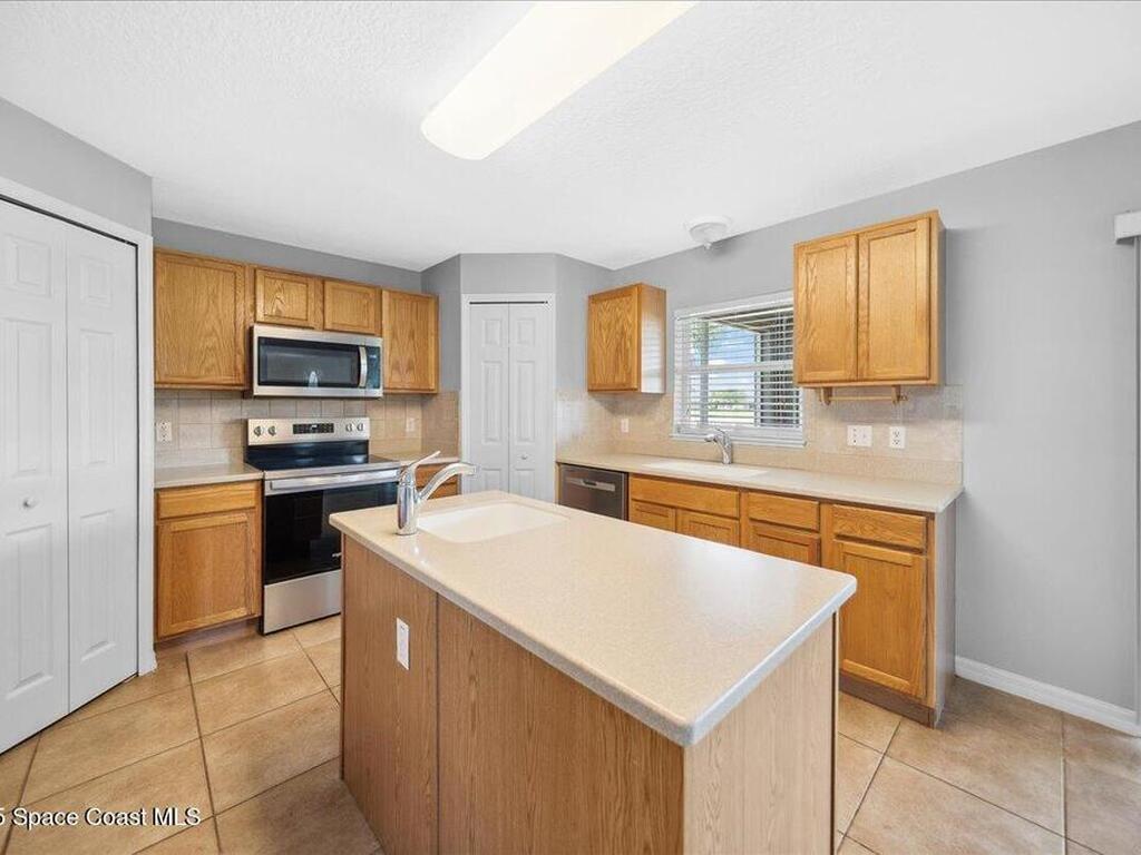 1955 Snapdragon Drive, Palm Bay, FL 32907