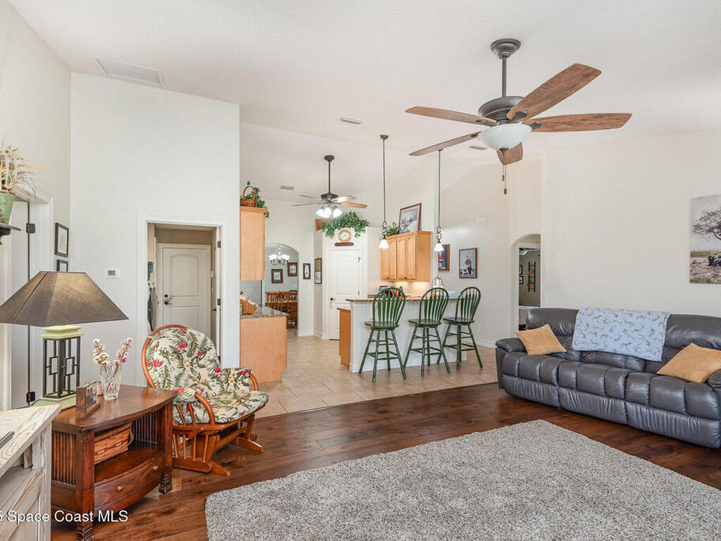 4722 Tahnee Lane, Mims, FL 32754
