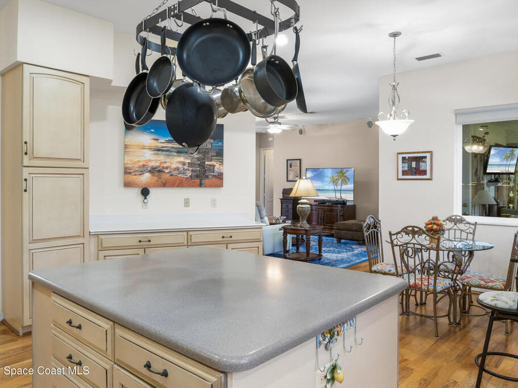 1035 Quail Court, Vero Beach, FL 32968
