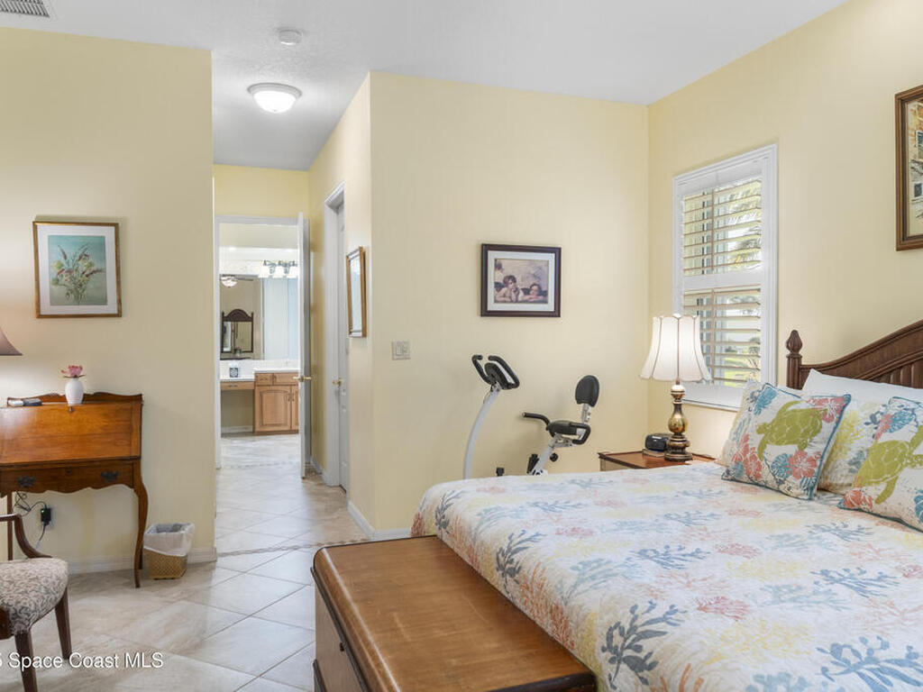 1035 Quail Court, Vero Beach, FL 32968
