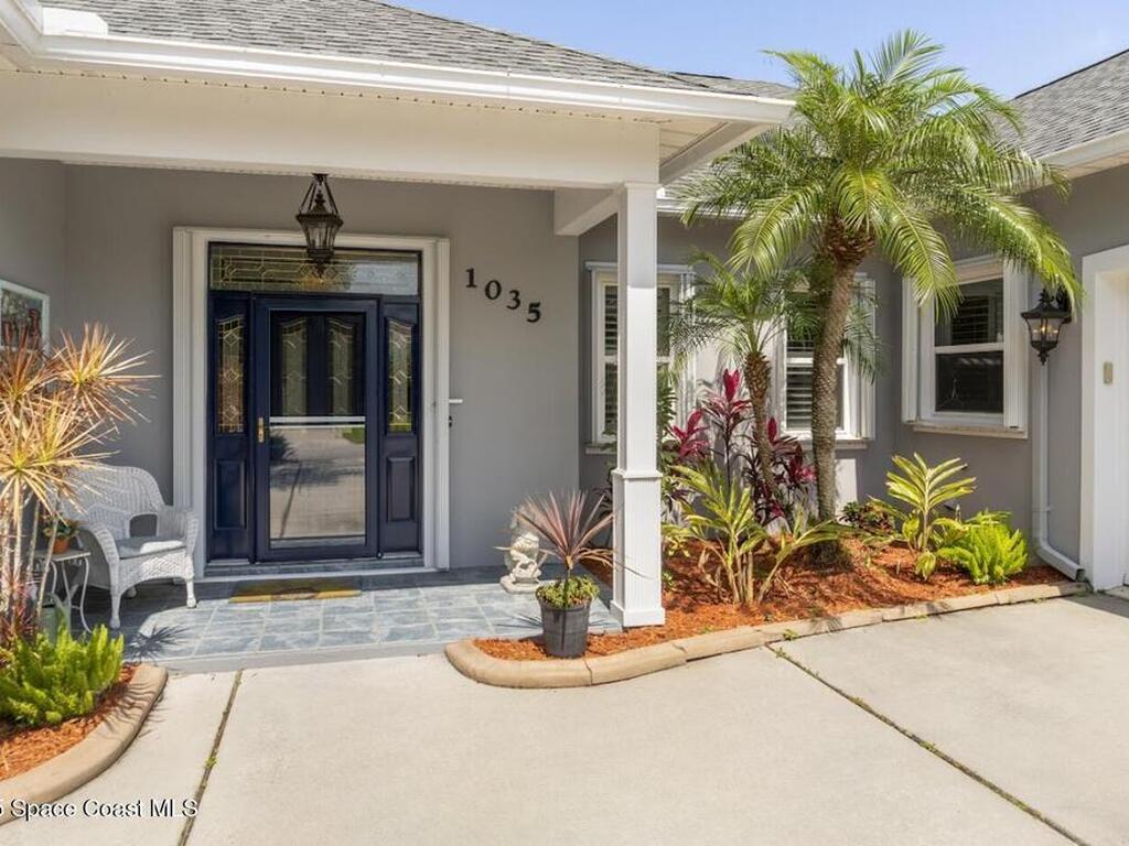 1035 Quail Court, Vero Beach, FL 32968