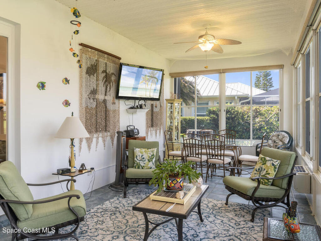 1035 Quail Court, Vero Beach, FL 32968