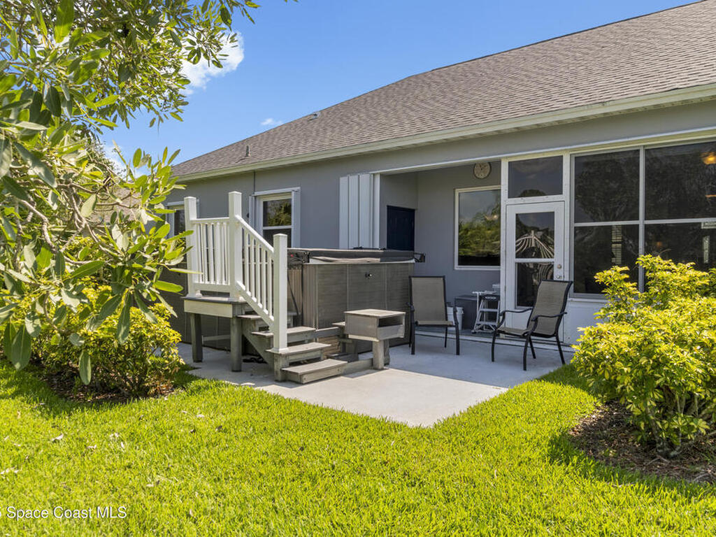 1035 Quail Court, Vero Beach, FL 32968