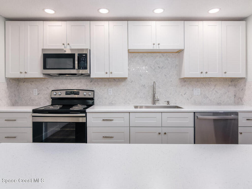 299 E Central Boulevard, Cape Canaveral, FL 32920