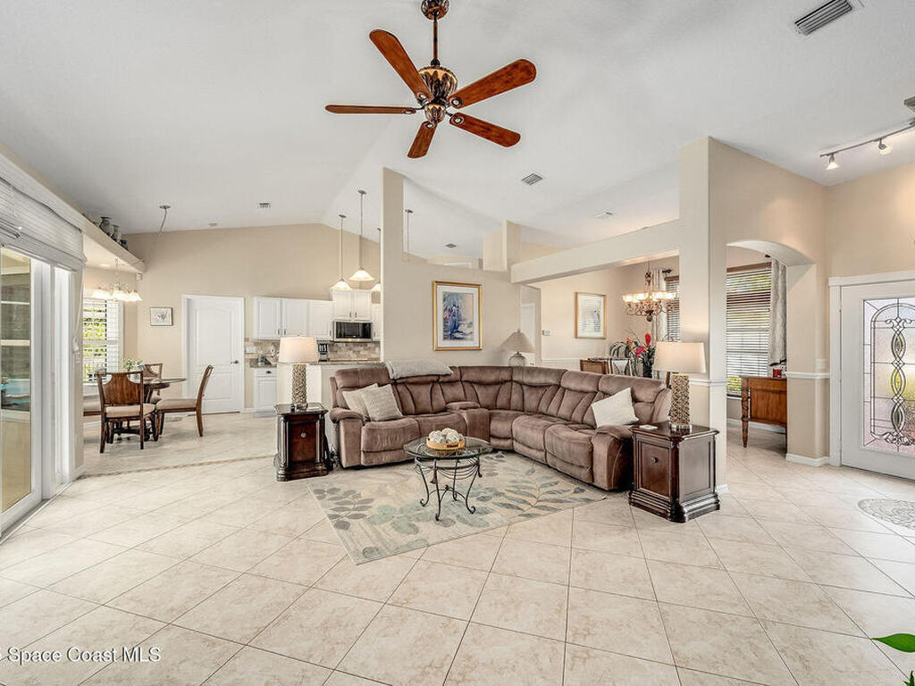 208 Chello Avenue, Sebastian, FL 32958