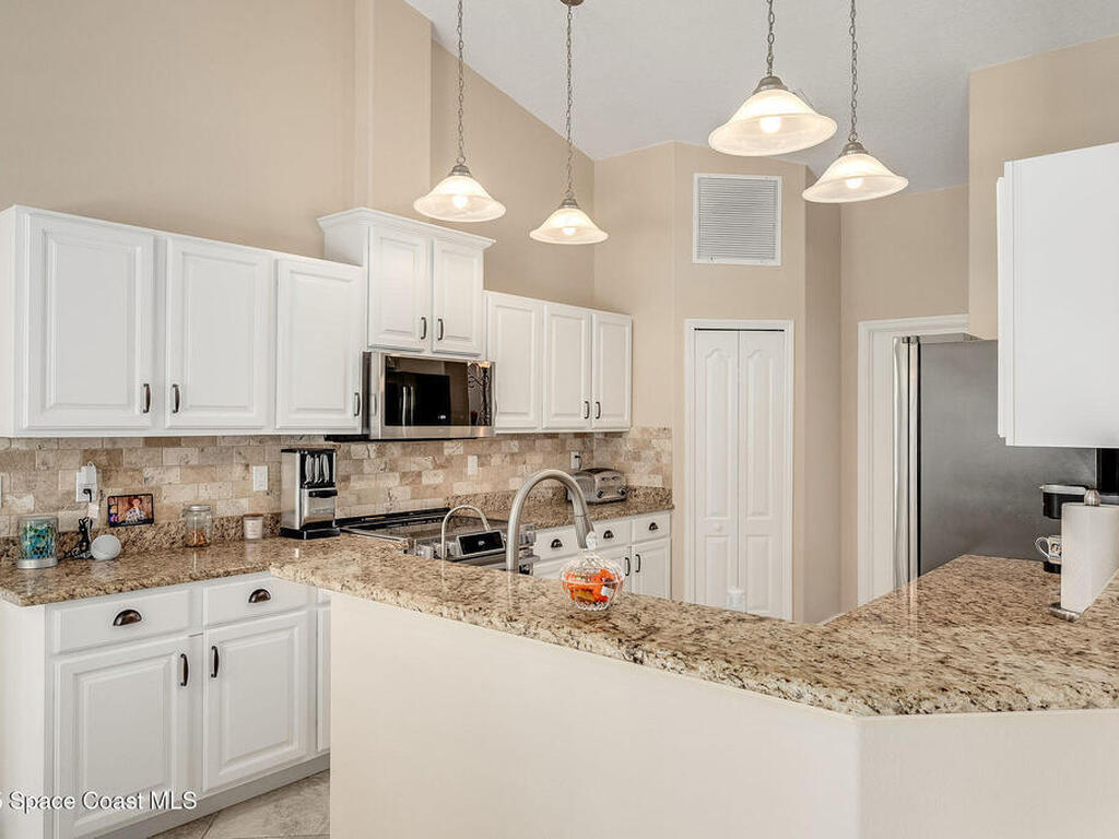 208 Chello Avenue, Sebastian, FL 32958
