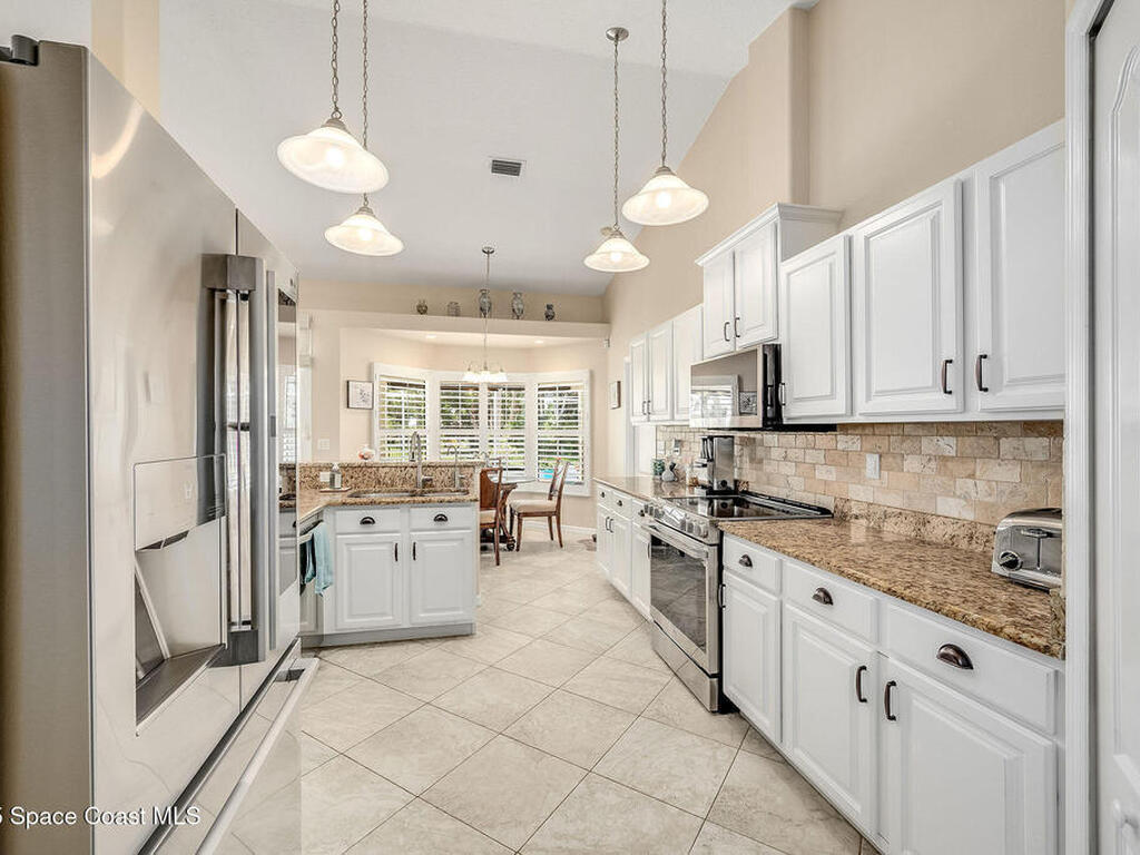 208 Chello Avenue, Sebastian, FL 32958