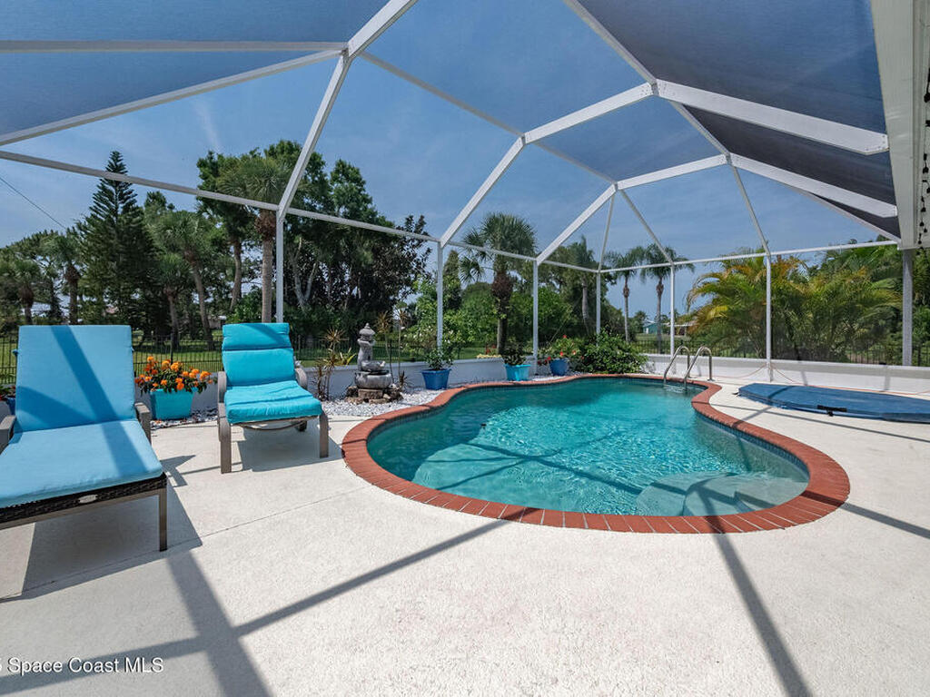 208 Chello Avenue, Sebastian, FL 32958