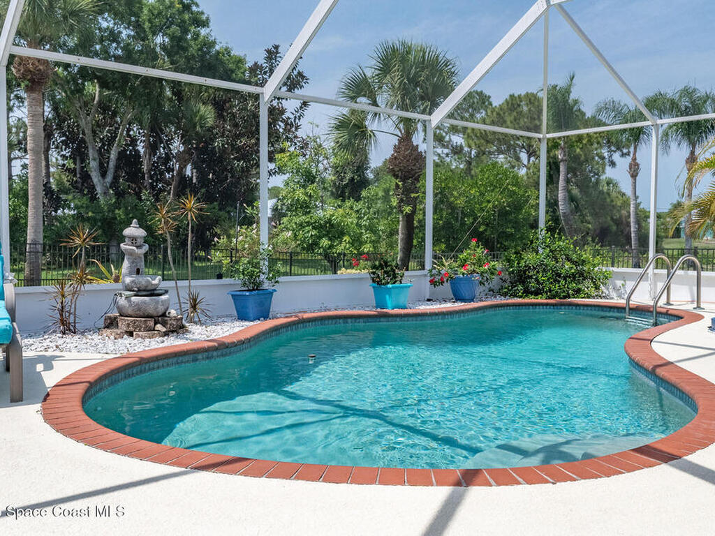 208 Chello Avenue, Sebastian, FL 32958
