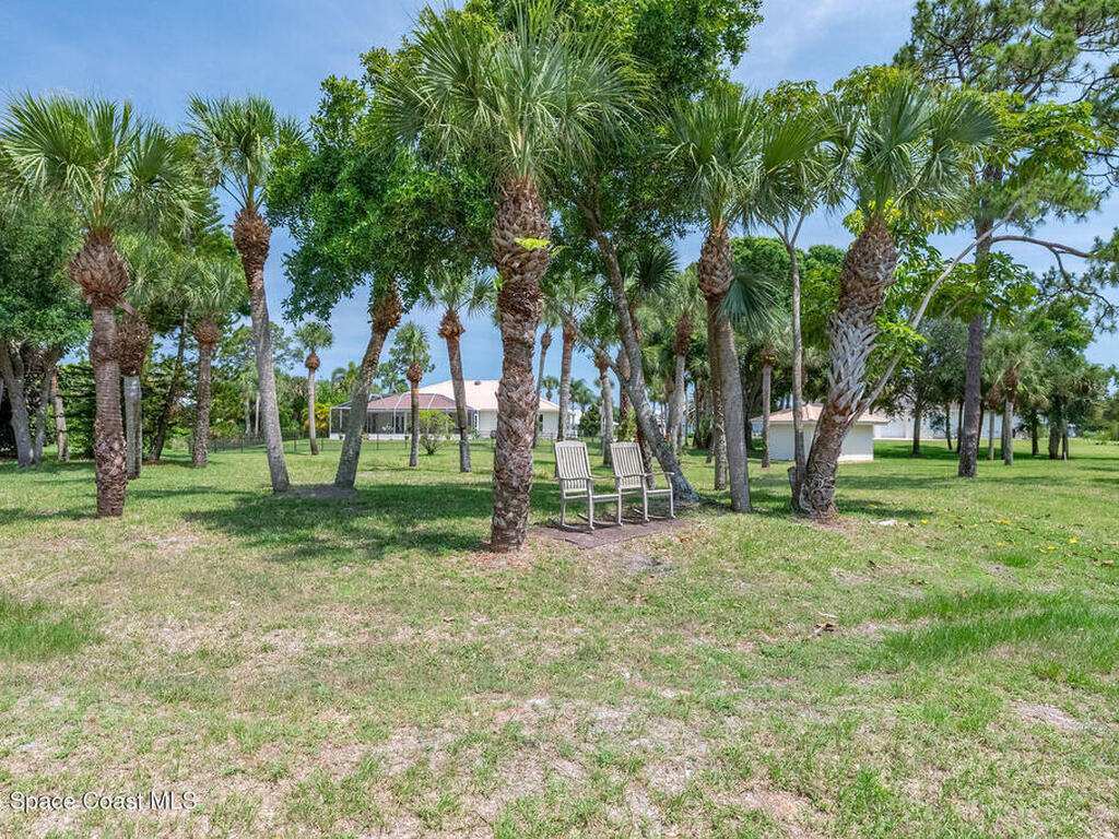 208 Chello Avenue, Sebastian, FL 32958