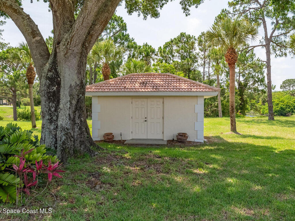 208 Chello Avenue, Sebastian, FL 32958