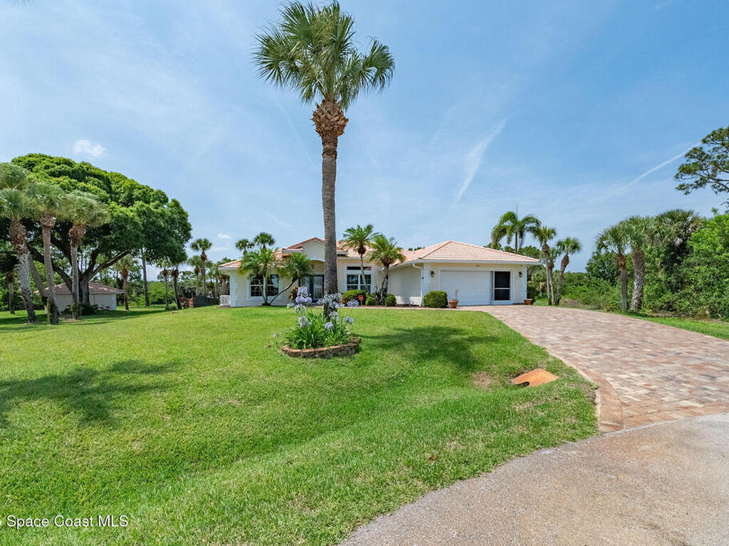 208 Chello Avenue, Sebastian, FL 32958