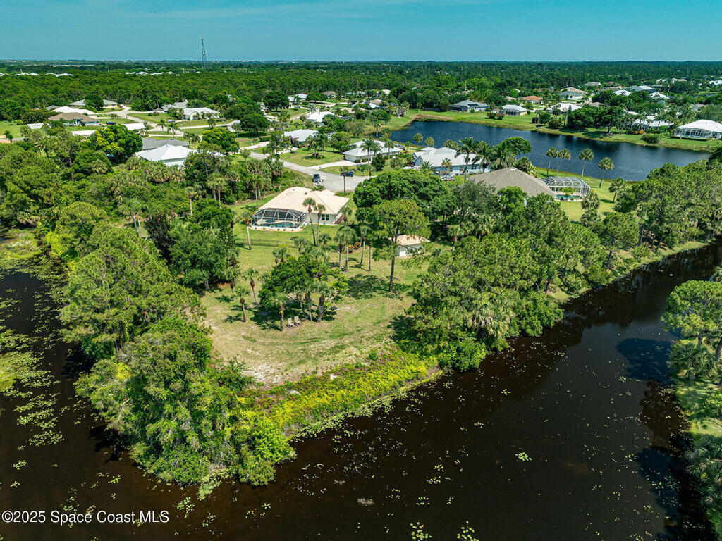 208 Chello Avenue, Sebastian, FL 32958