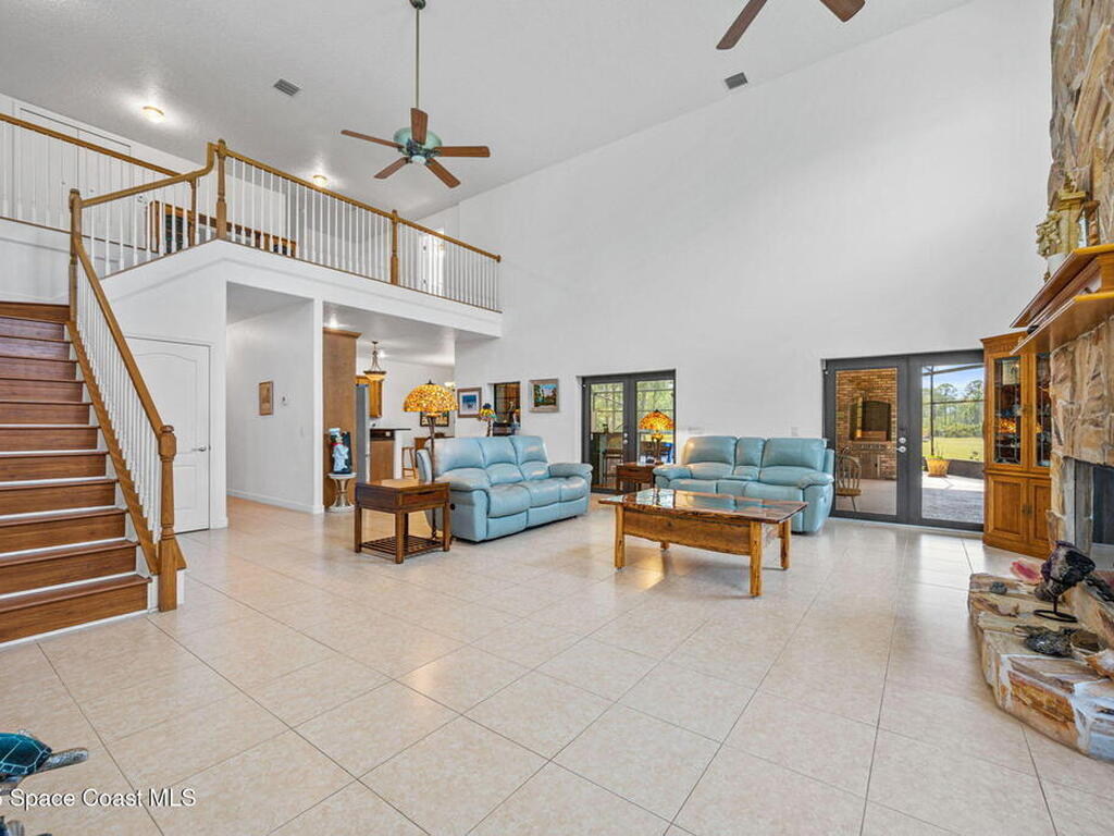 6460 Sapling Avenue, Grant, FL 32949