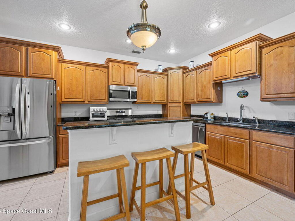 6460 Sapling Avenue, Grant, FL 32949