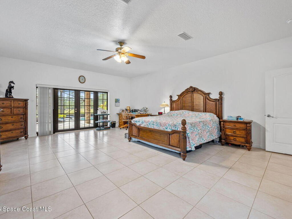 6460 Sapling Avenue, Grant, FL 32949