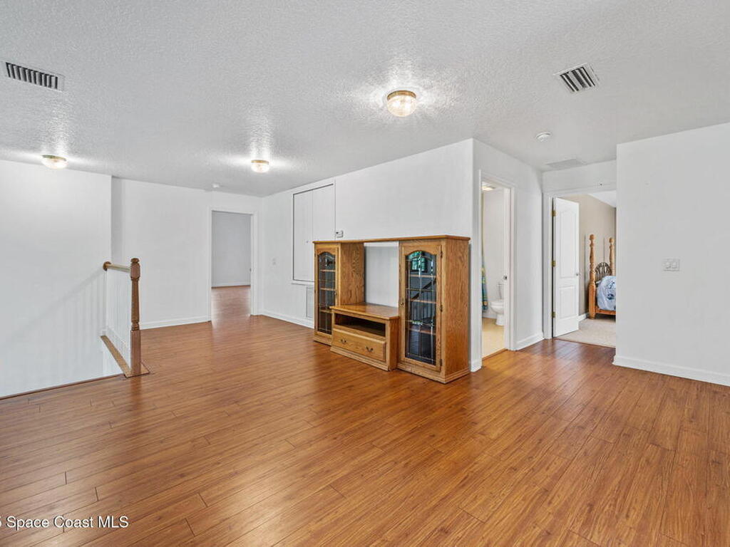 6460 Sapling Avenue, Grant, FL 32949