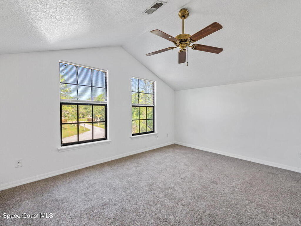6460 Sapling Avenue, Grant, FL 32949