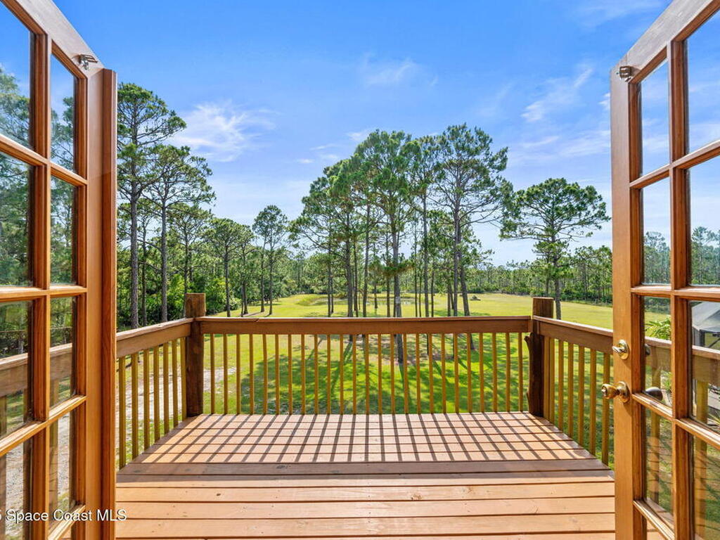 6460 Sapling Avenue, Grant, FL 32949