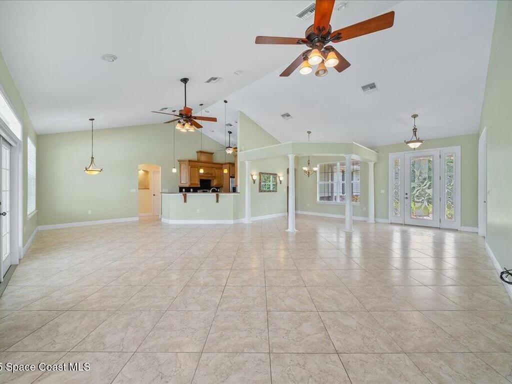 3240 Aurantia Road, Mims, FL 32754