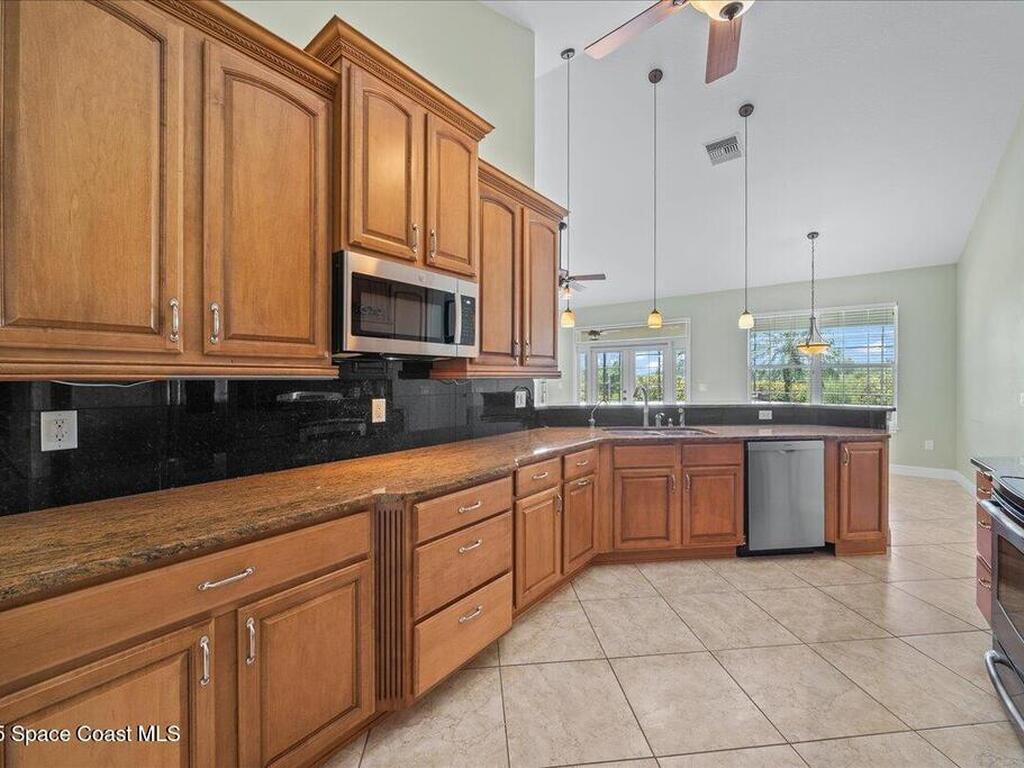 3240 Aurantia Road, Mims, FL 32754