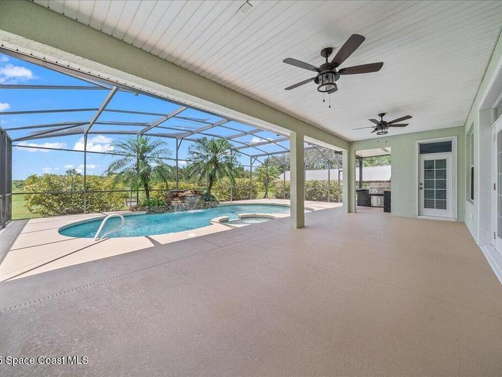 3240 Aurantia Road, Mims, FL 32754