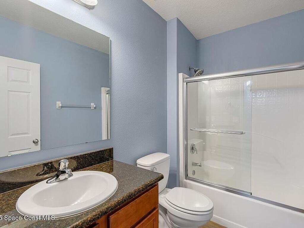 1611 Lexington Square, Vero Beach, FL 32962