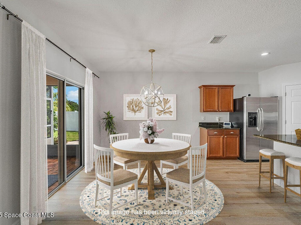 1611 Lexington Square, Vero Beach, FL 32962