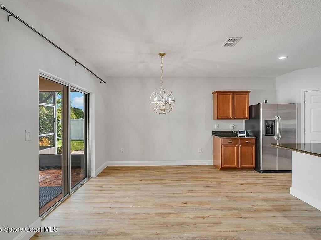 1611 Lexington Square, Vero Beach, FL 32962