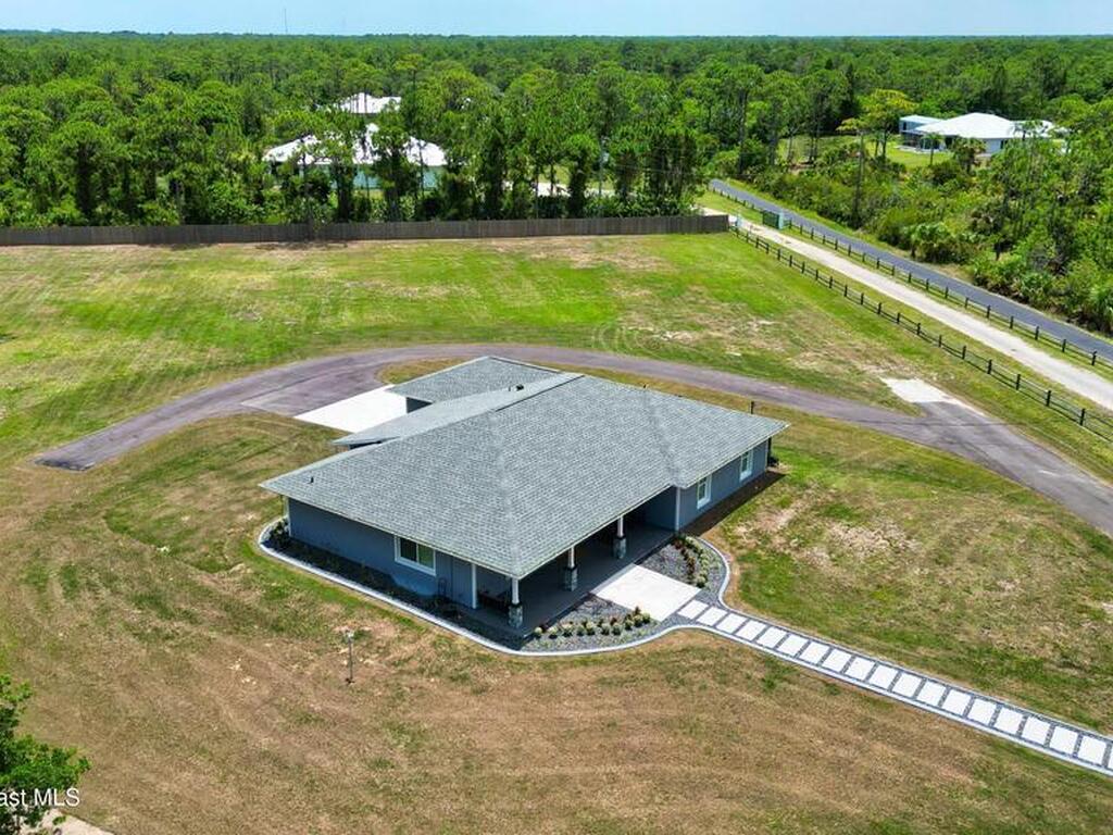 4135 Grant Road, Grant-Valkaria, FL 32949