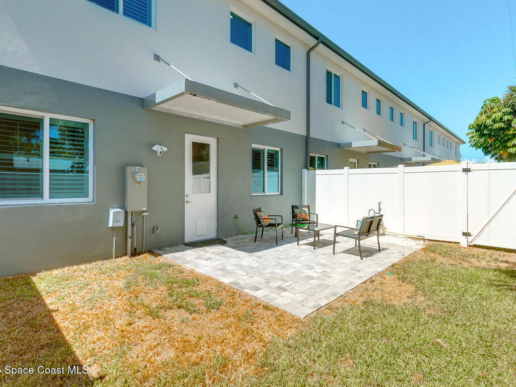 219 6th Avenue, Indialantic, FL 32903