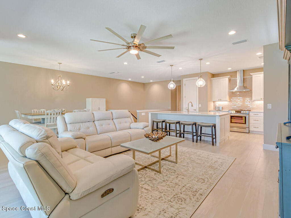 219 6th Avenue, Indialantic, FL 32903