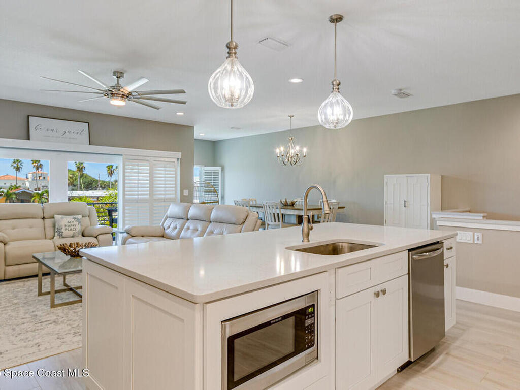 219 6th Avenue, Indialantic, FL 32903