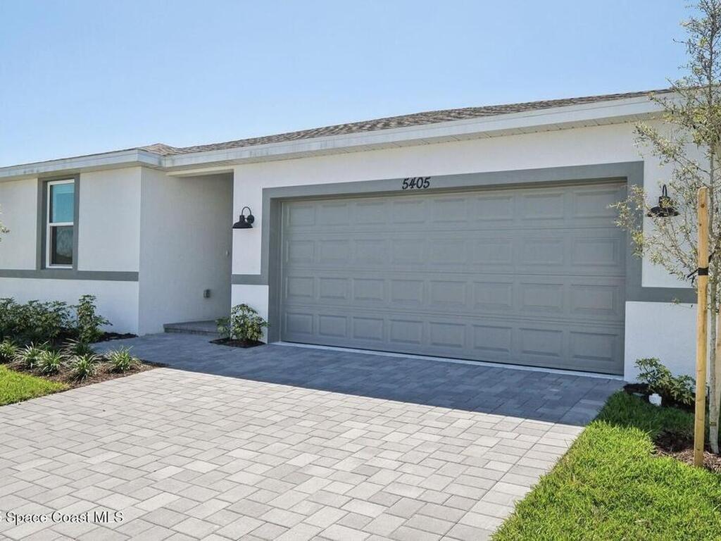 5405 Hampton Park Circle, Vero Beach, FL 32966