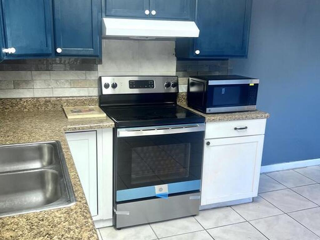 1912 South Street, Titusville, FL 32780