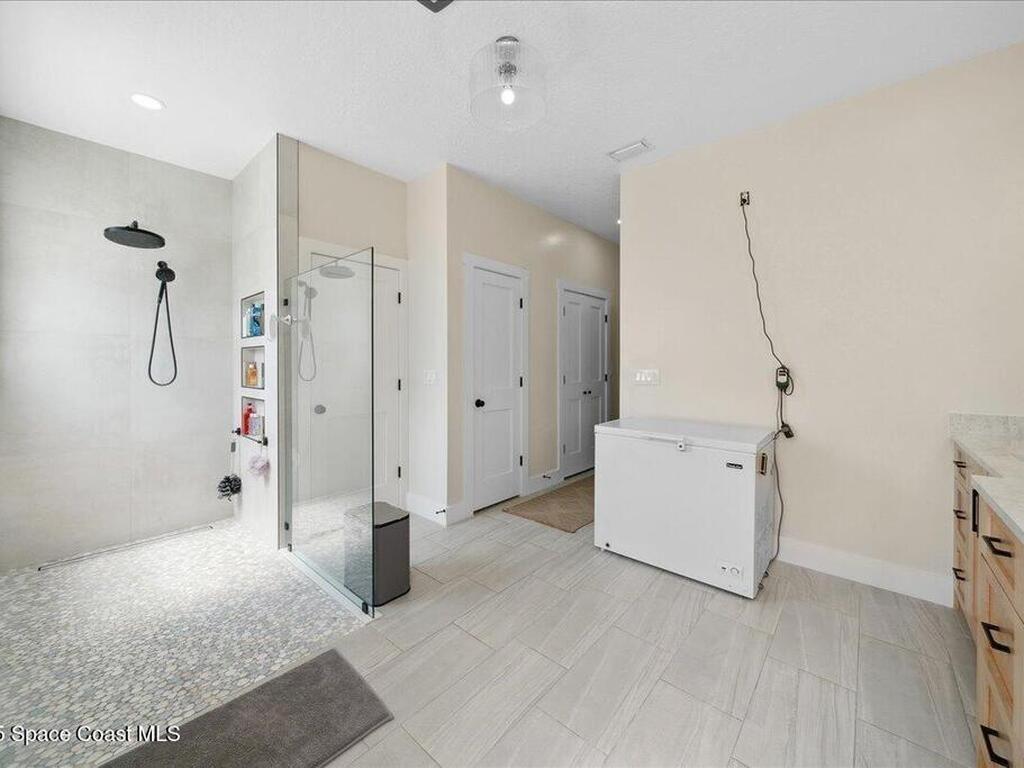 5005 Corey Road, Grant-Valkaria, FL 32950