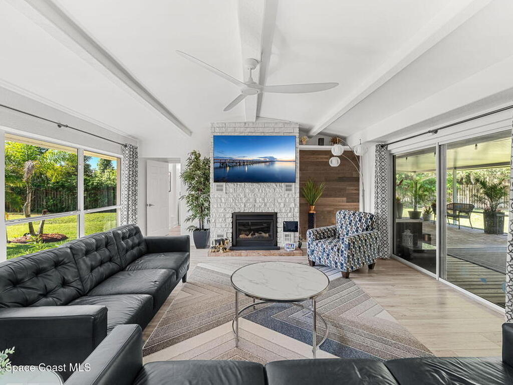996 S Wickham Road, West Melbourne, FL 32904
