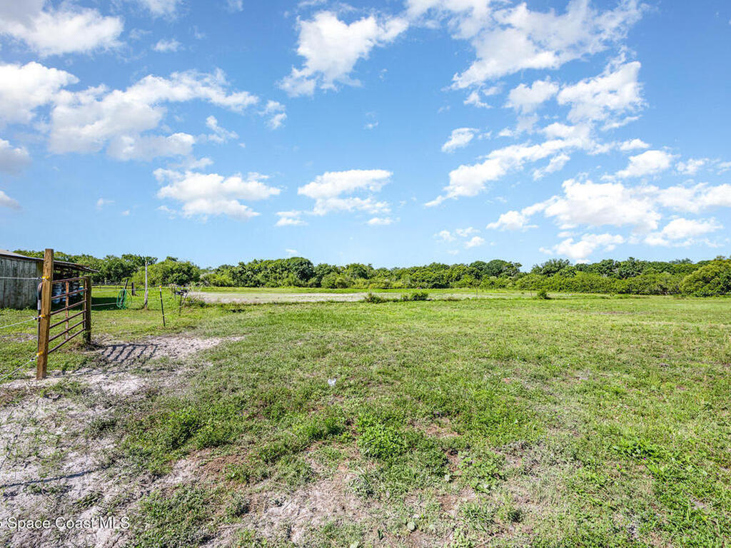 2675 Brockett Road, Mims, FL 32754
