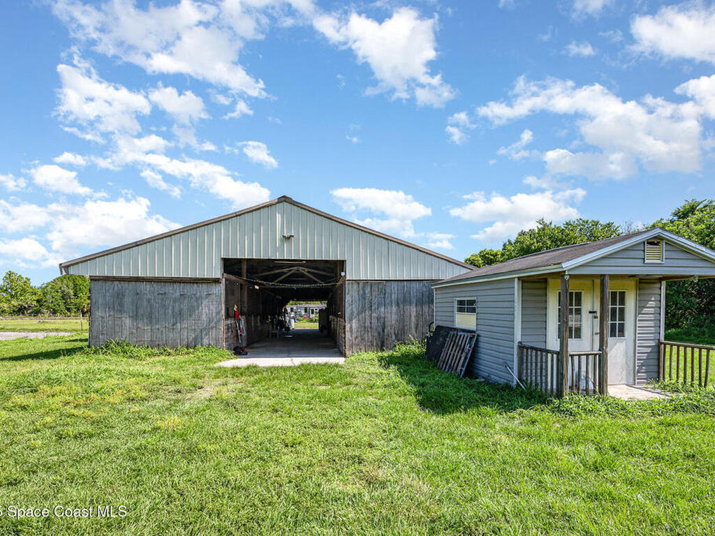 2675 Brockett Road, Mims, FL 32754