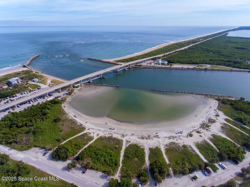 8342 Laguna Circle, Micco, FL 32976