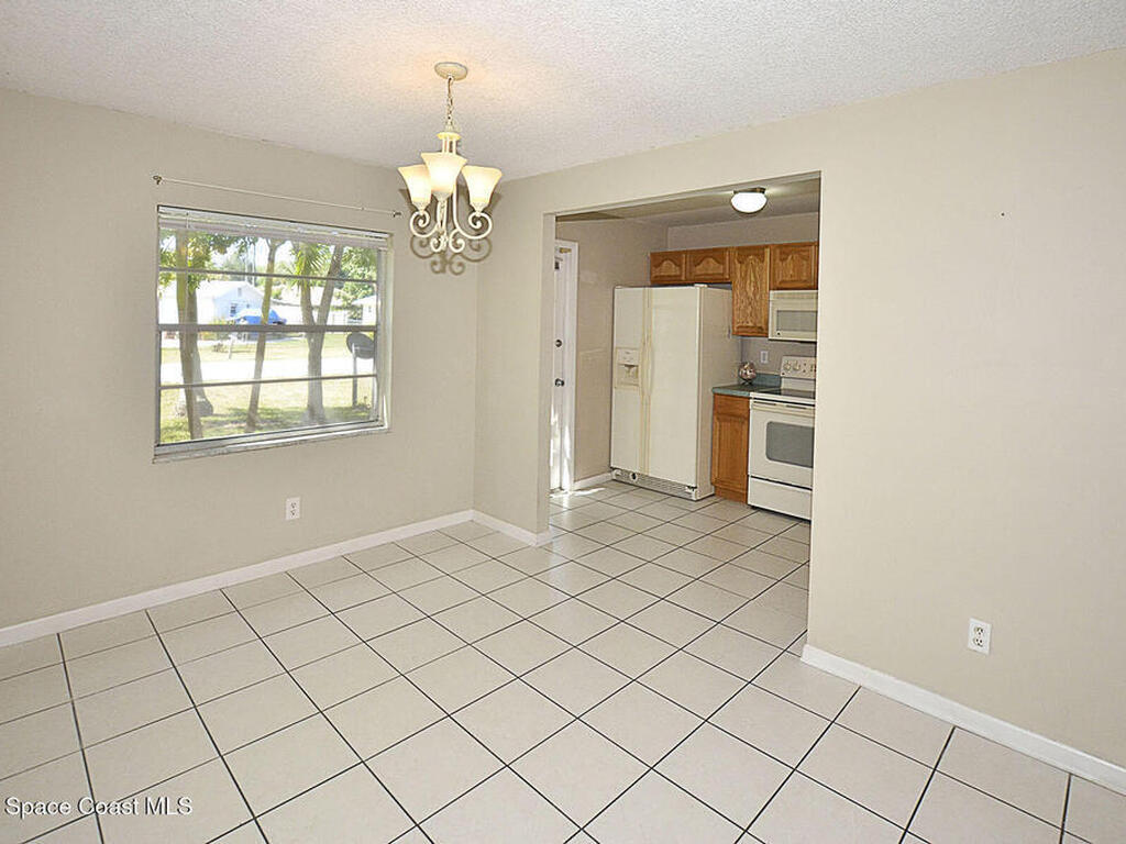 605 14th Avenue, Vero Beach, FL 32962
