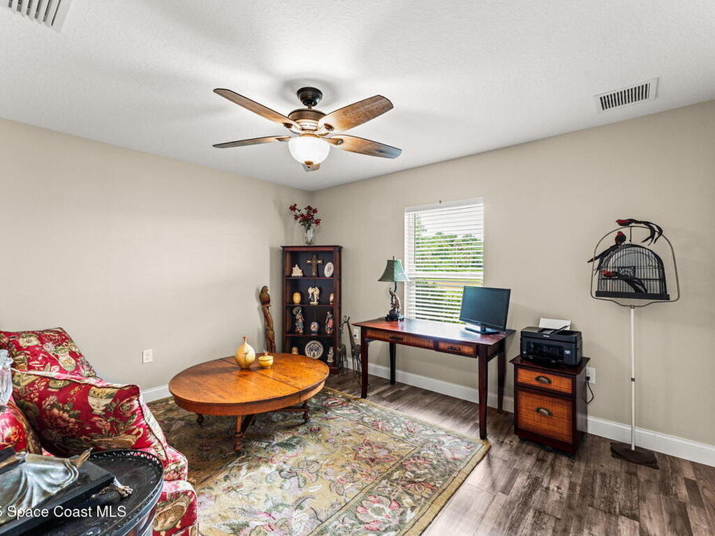 6435 Dixie Way, Mims, FL 32754