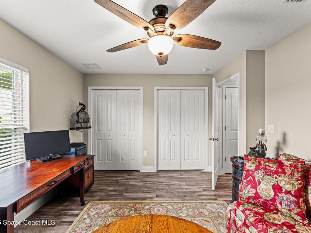 6435 Dixie Way, Mims, FL 32754