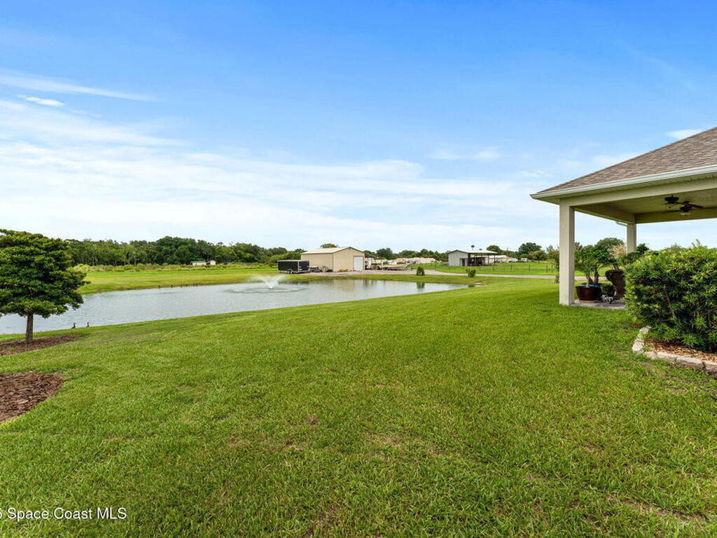 6435 Dixie Way, Mims, FL 32754