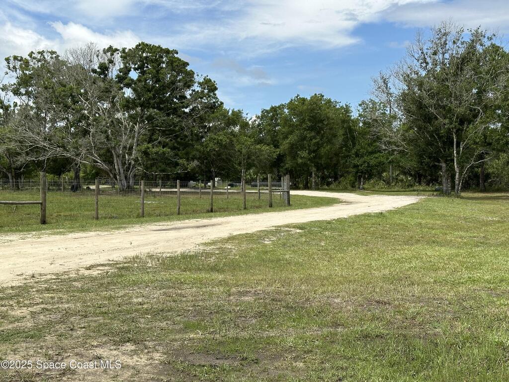 14500 97th Street, Fellsmere, FL 32948